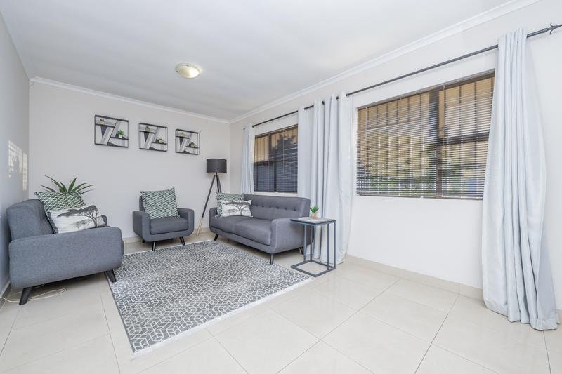 To Let 2 Bedroom Property for Rent in Protea Heights Western Cape
